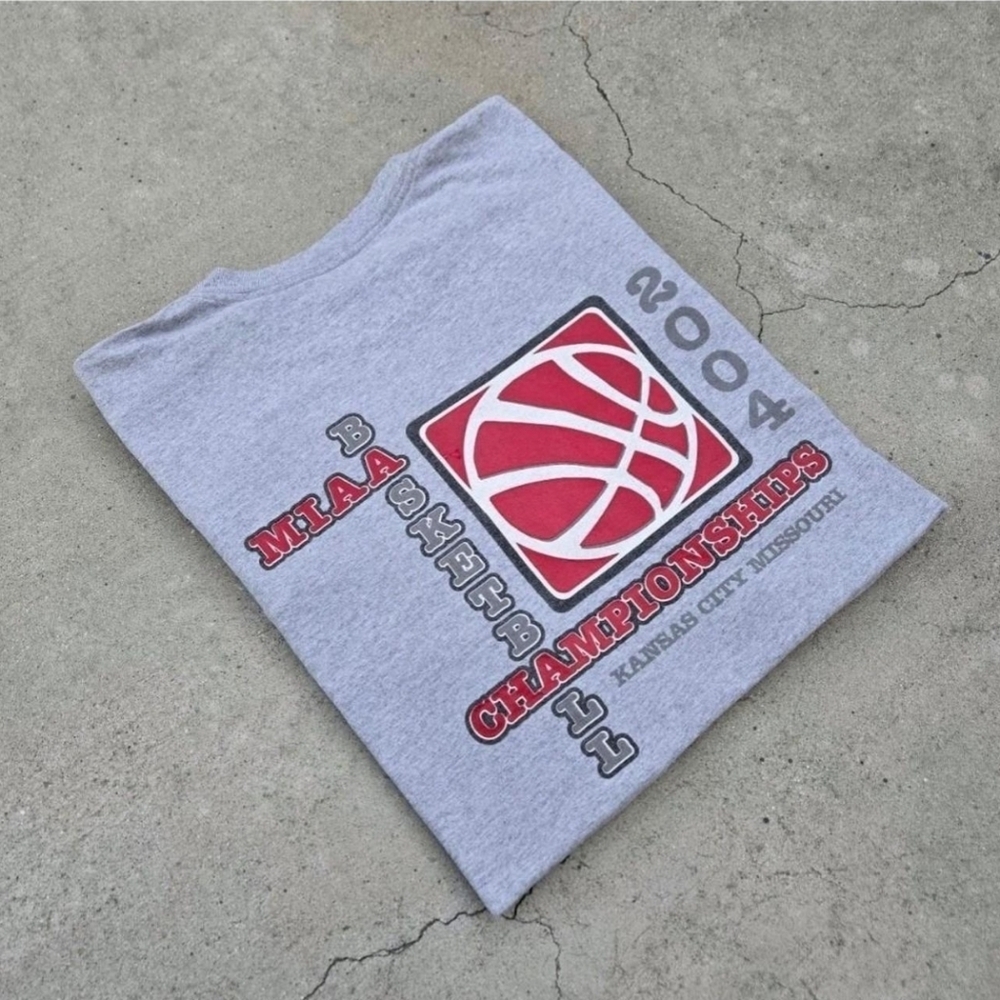 VTG MIAA Basketball Championship Mens Size 2XL 2004 Longsleve t-shirt